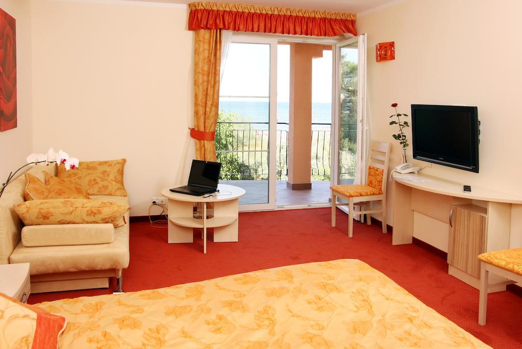 נישורזה Villa Del Mar חדר תמונה